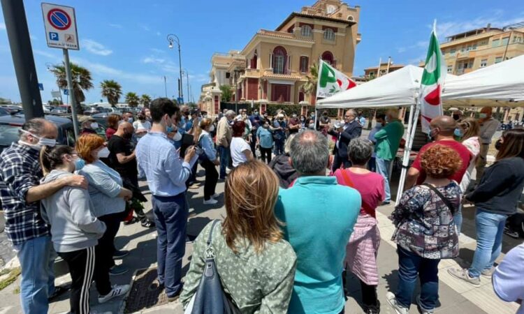 Una lunga e intensa mattinata di ascolto, quella passata con Roberto Gualtierie le cittadine e i cittadini del Municipio X.Prima tappa: Sentiero Pasolini, simbolo esemplare di sussidiarietà orizzontale e di [&hellip;]