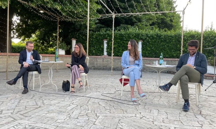 La felicità di tornare ad incontrarci dal vivo. Ieri all’evento “Roma Città Comunità”, con Peppe Provenzano, Valeria Baglio e Flavia Restivo ho voluto spiegare cosa significa per me la parola [&hellip;]