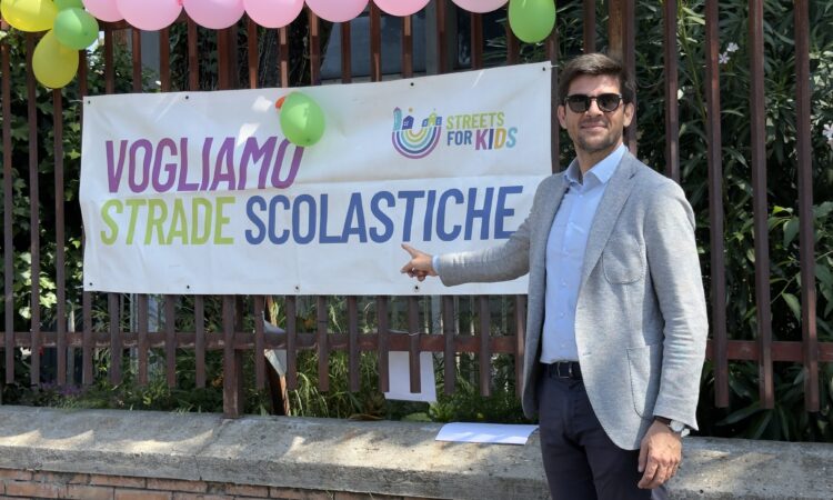Il 13 maggio abbiamo inaugurato una nuova strada scolastica in via Rugantino, nel cuore del VII Municipio. Una strada chiusa al traffico negli orari di entrata e uscita da scuola, [&hellip;]