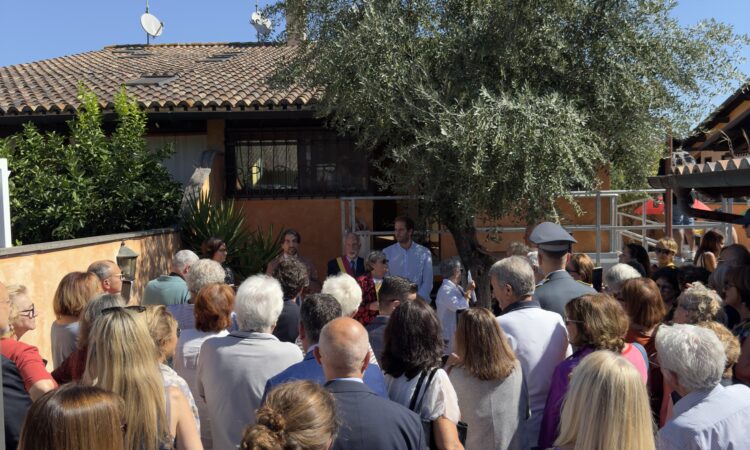 All’Infernetto è stata inaugurata la Casa Sociale degli Anziani e del Quartiere in via Francesco Balilla Pratella, intitolata a Mario Sarlo. Un bene confiscato alla criminalità che torna finalmente a [&hellip;]