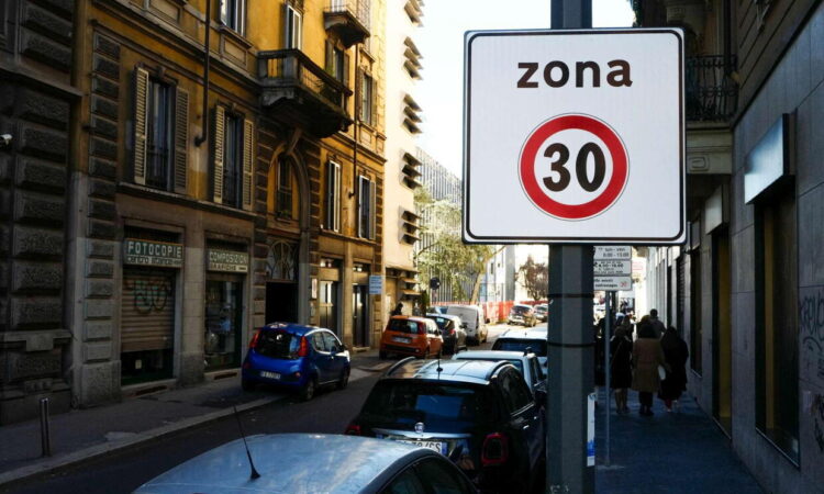 Da oggi, 15 gennaio, all’interno della ZTL del Centro storico, il limite di velocità è fissato a 30 km/h. Una scelta che segna un passaggio importante nella politica della mobilità [&hellip;]